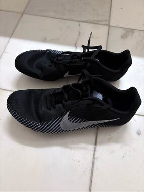 Nike Black and White Racing Multi-Use Lace-Up Shoe
